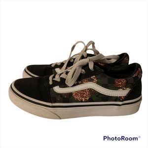 Vans girl 2 youth lace up old skool ward floral checkerboard lace up sneakers